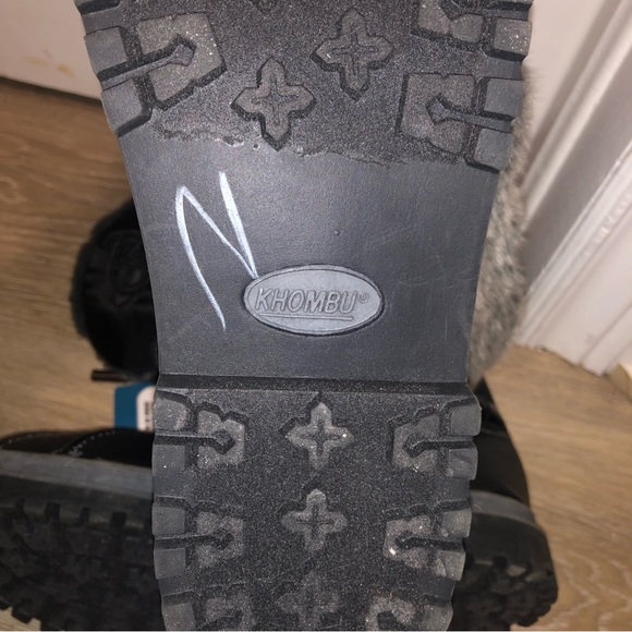 Khombu ladies NWT winter snow boots size 8 - Picture 6 of 9